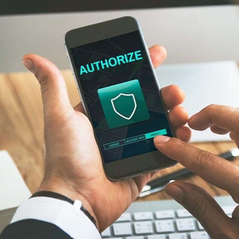 Dispositivo móvil con pantalla de autorización y opciones de seguridad